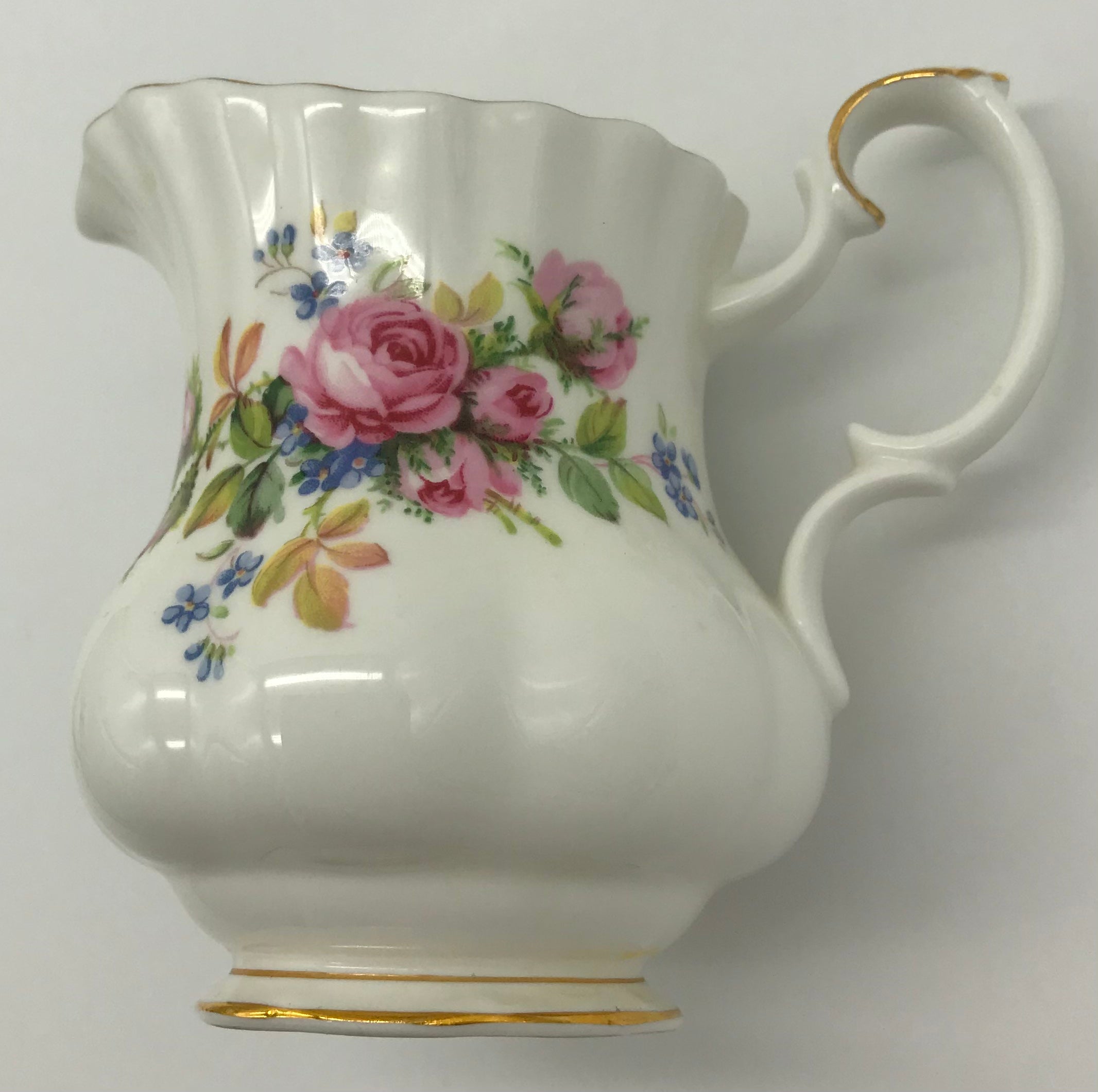 2 x  Royal Albert-Porzellan-Bone China-England-Moss Rose, Milchkännchen