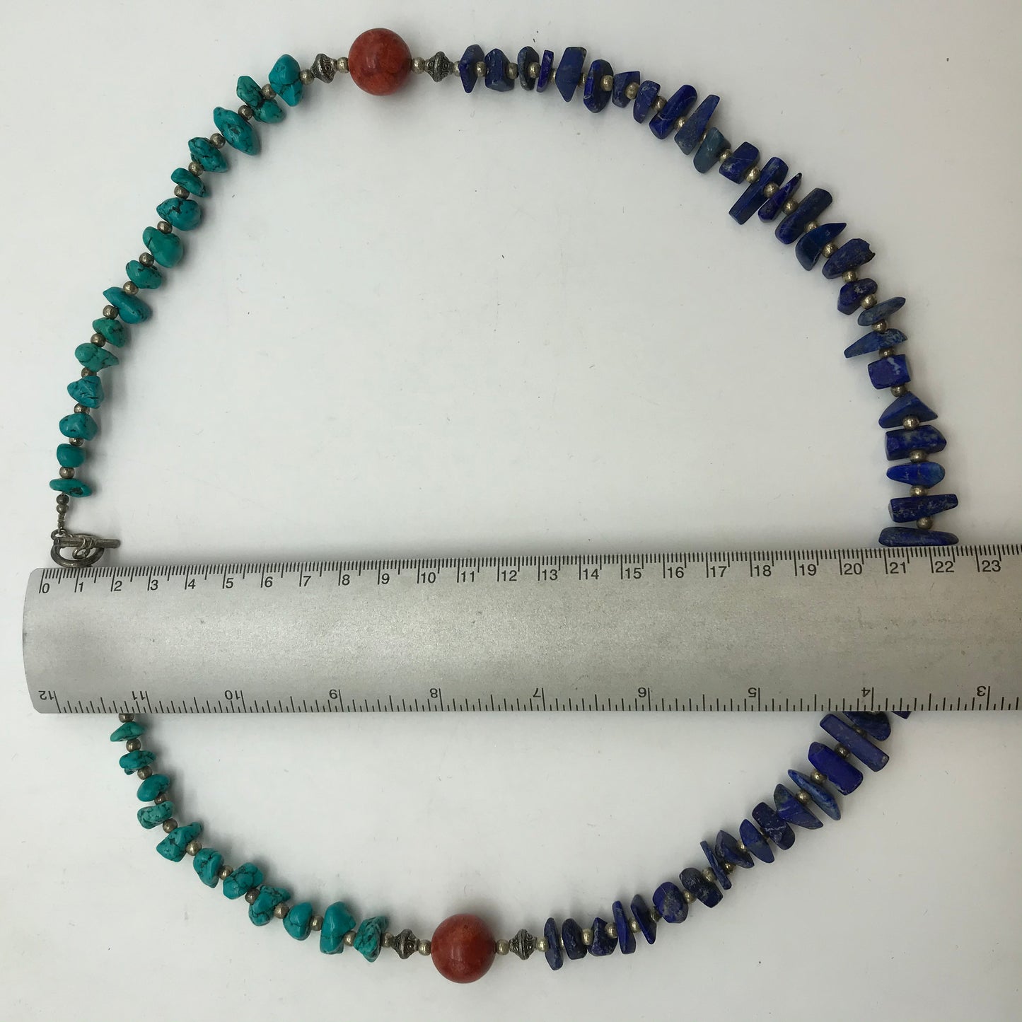 blaue, türkise, rote Modeschmuck Steinkette, mit Silberfarbenen Verschluss,