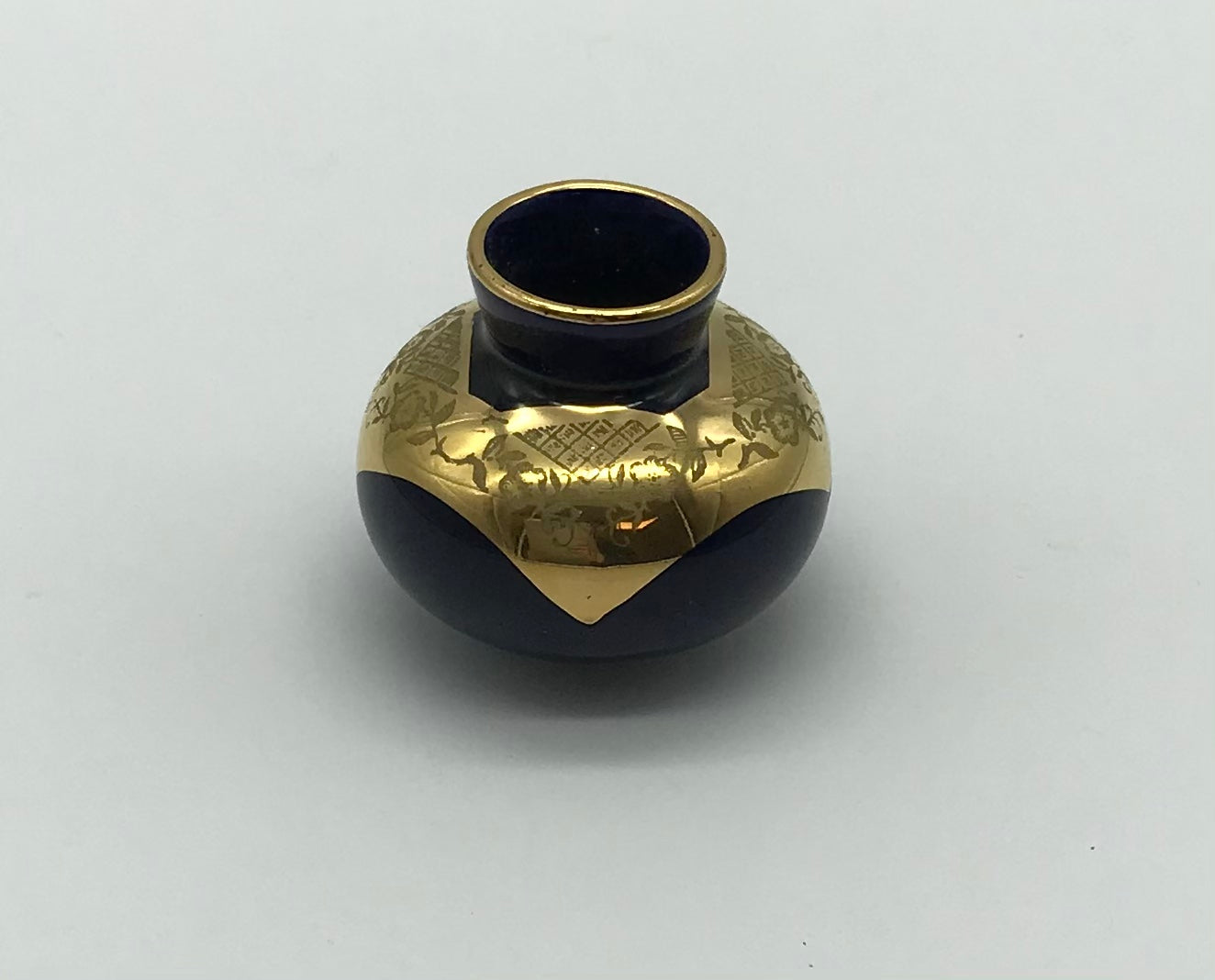 Kleine Vase Dunkelblau Gold Blumen Dekor