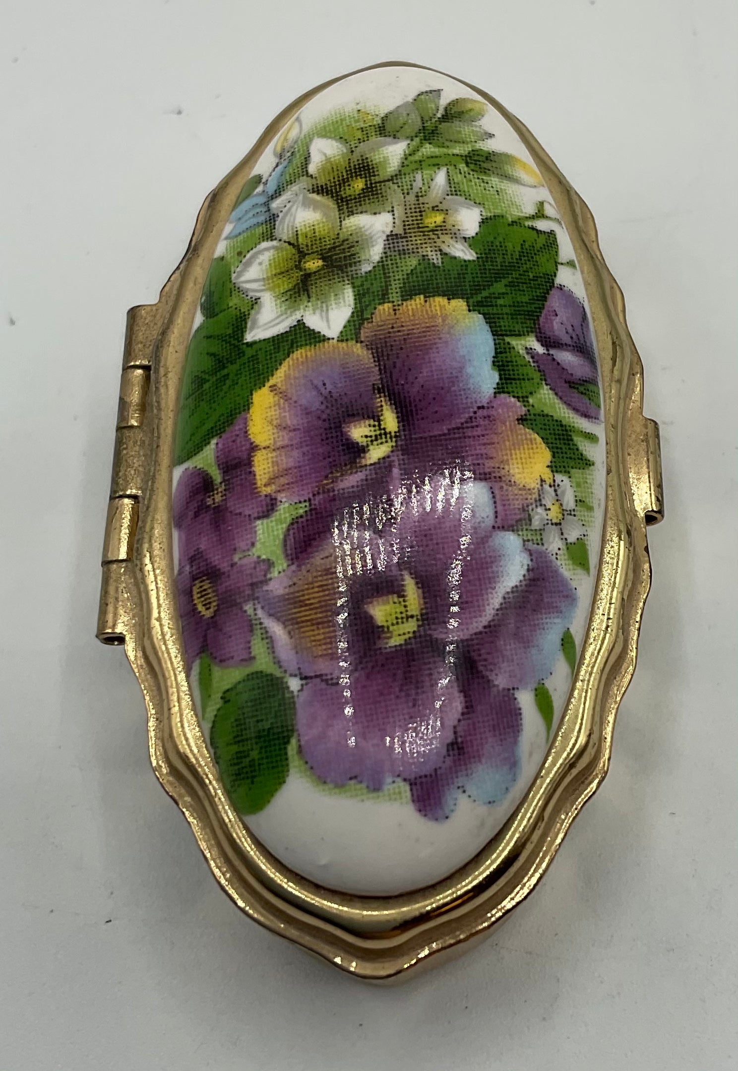 Pillendose, Goldfarbend mit zwei Fächern, und Spiegel, Pillen  Box