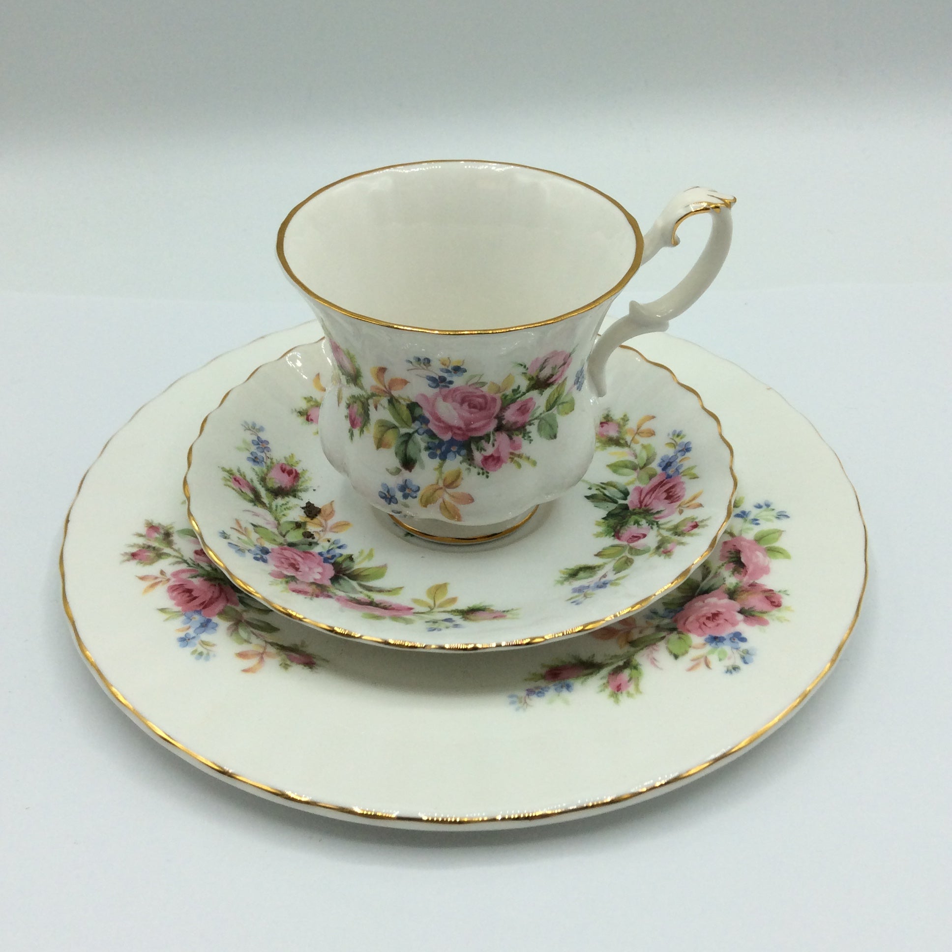 Royal Albert MOSS ROSE Kaffeegedeck 3tlg. Sammeltasse Bone China England