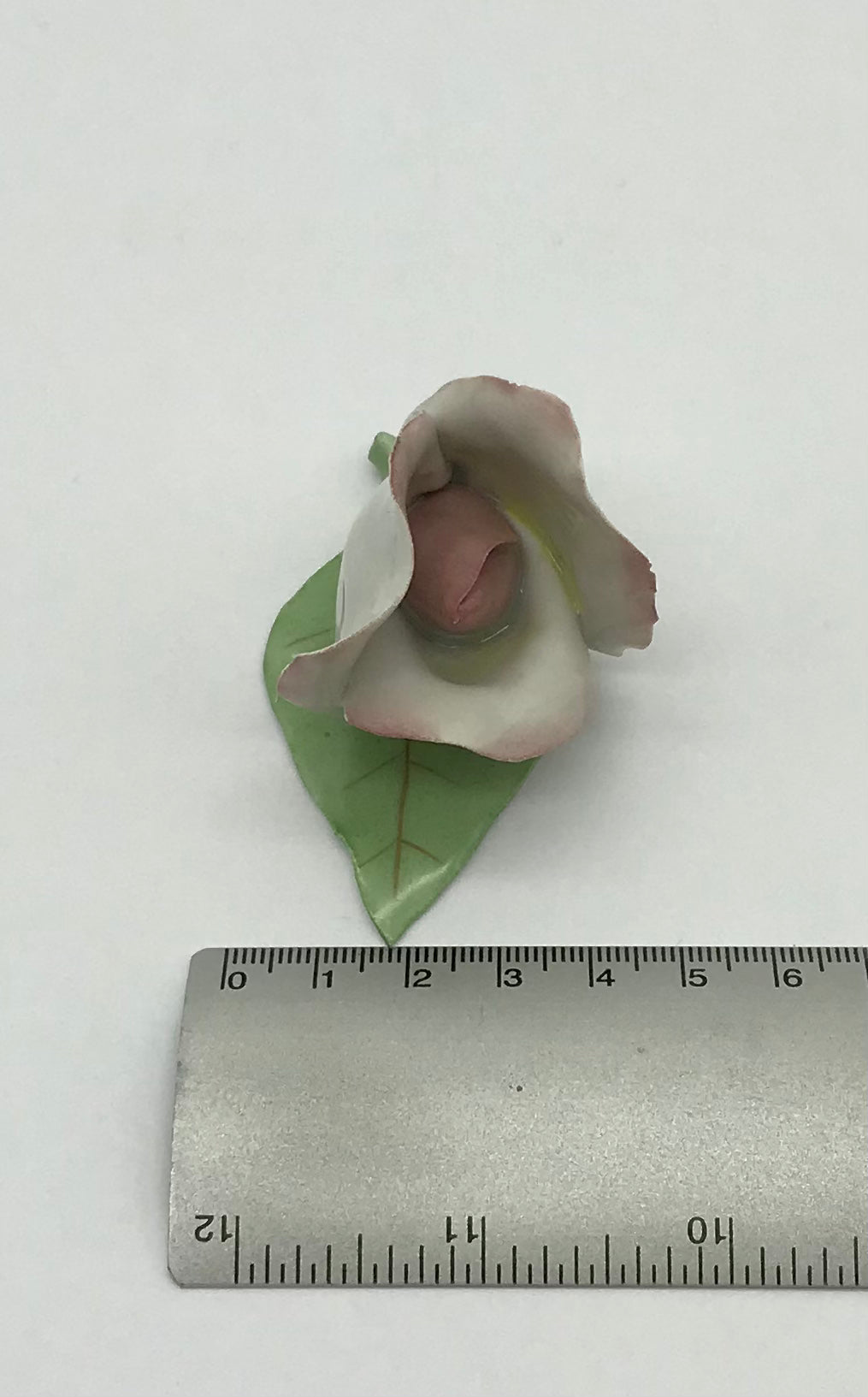 Porzellan Rose Blume Aquincum Budapest handbemalt, rosa