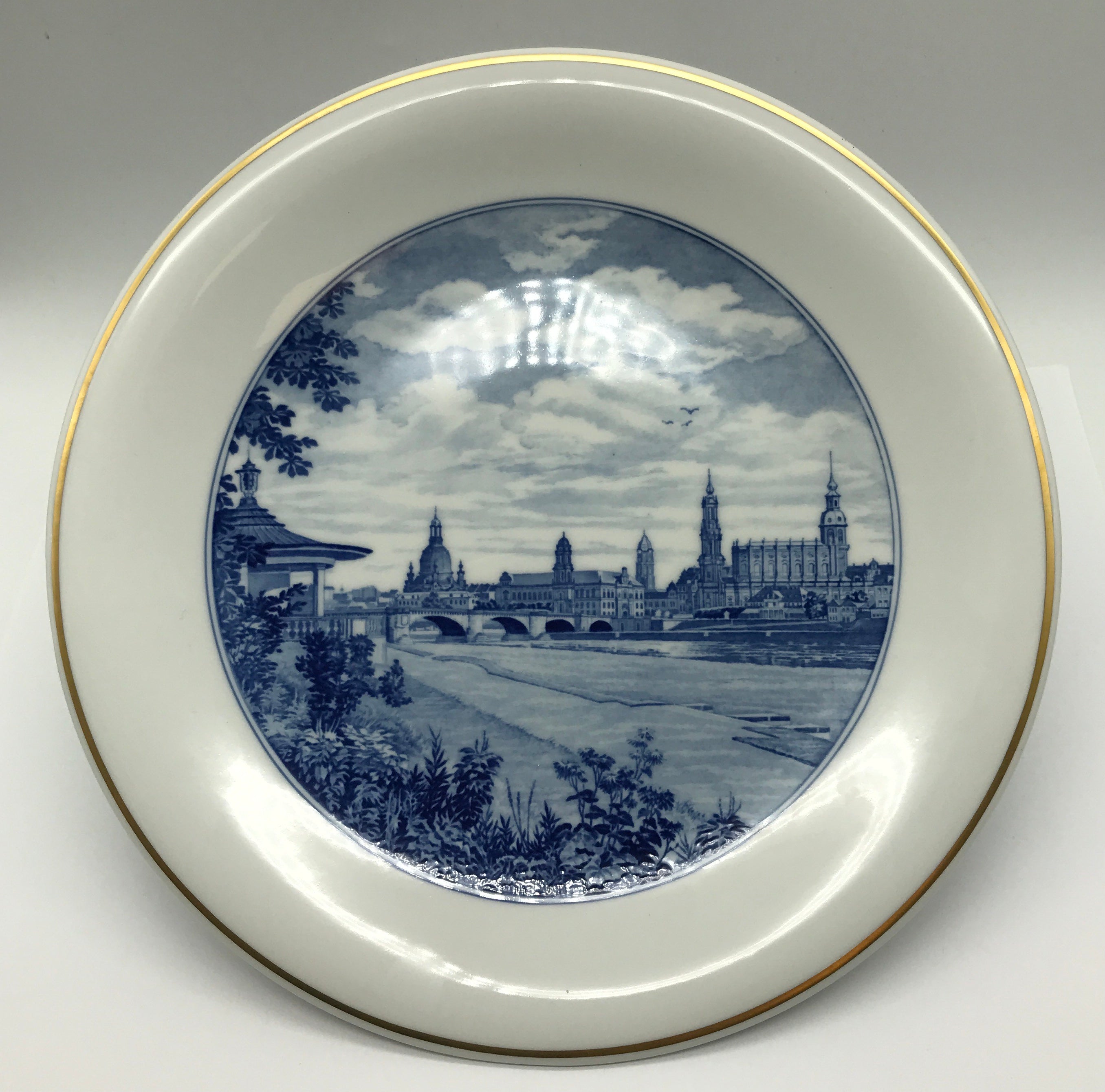 Meissen Wandteller Wall Plate Städteteller Dresden Stadtansicht Elbe Goldrand