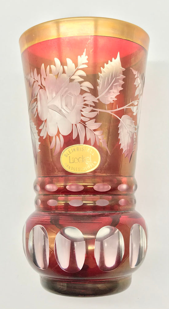 Dekorglas Bleikristall Glas/Vase Rot gefärbt mit Goldrand handgeschliffen, Lieckel