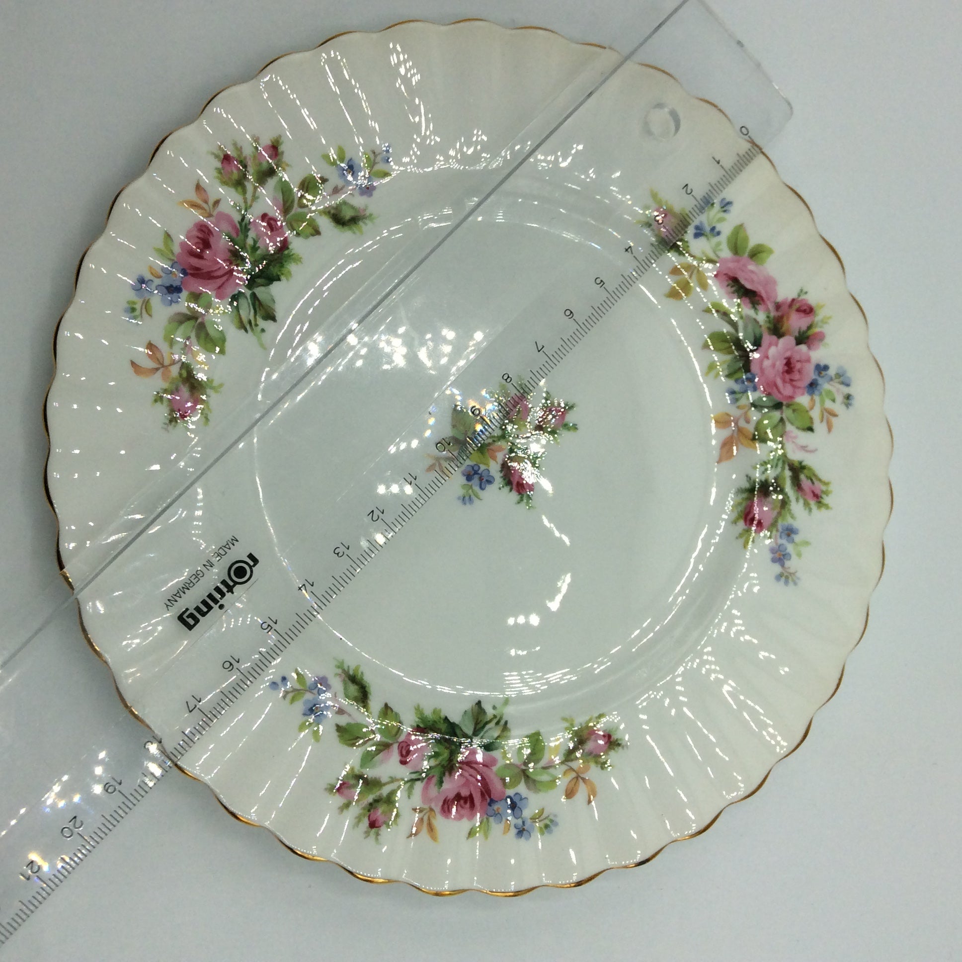 Royal Albert MOSS ROSE Kaffeegedeck 3tlg. Sammeltasse Bone China England