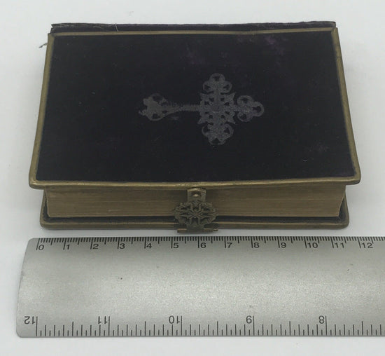 Lehr- und Gebetbuch für kath. Jünglinge und Jungfrauen Samteinband