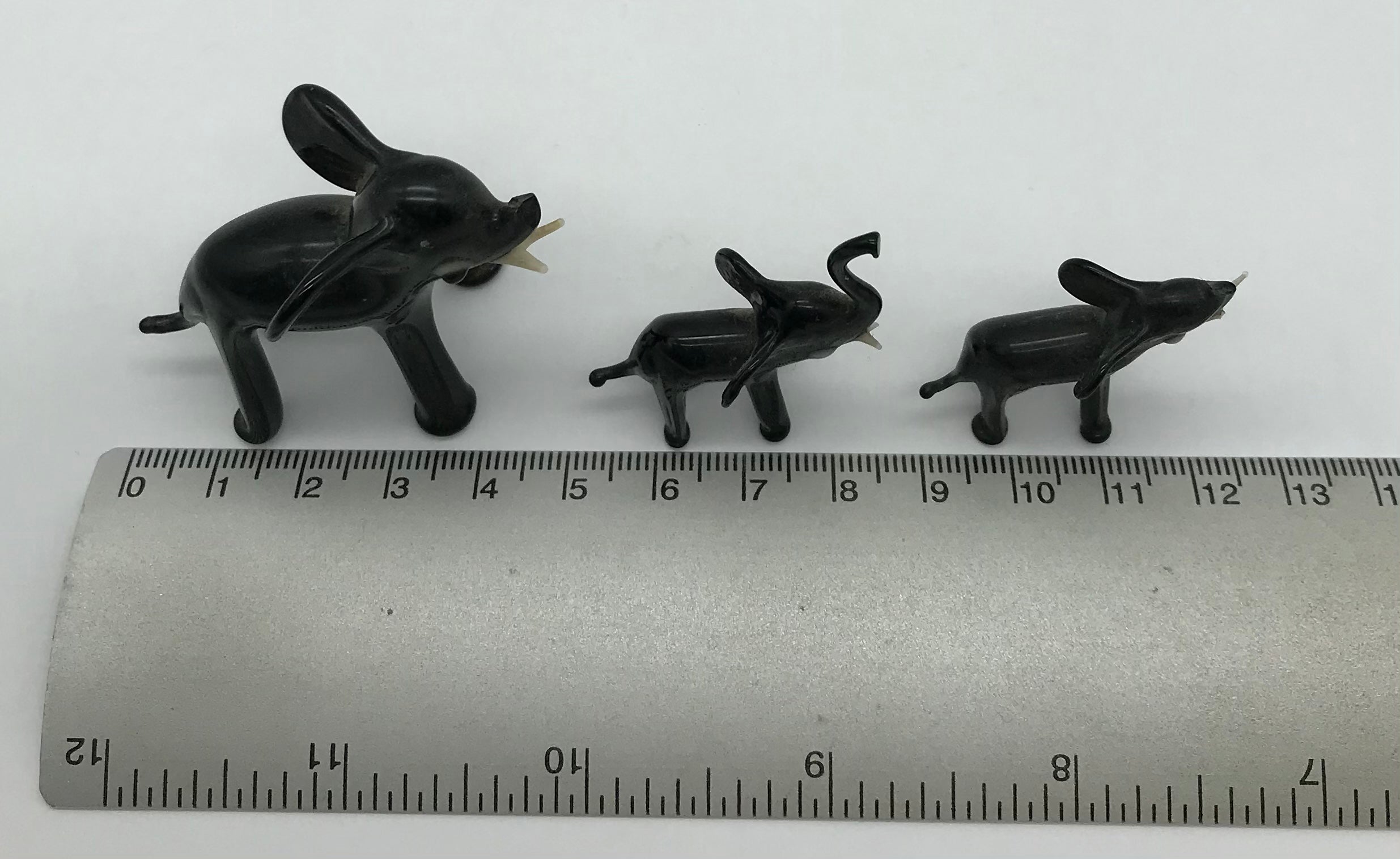 Elefanten Familie, 2 klein, 1 groß, Dekoration, Setzkasten, Vitrine