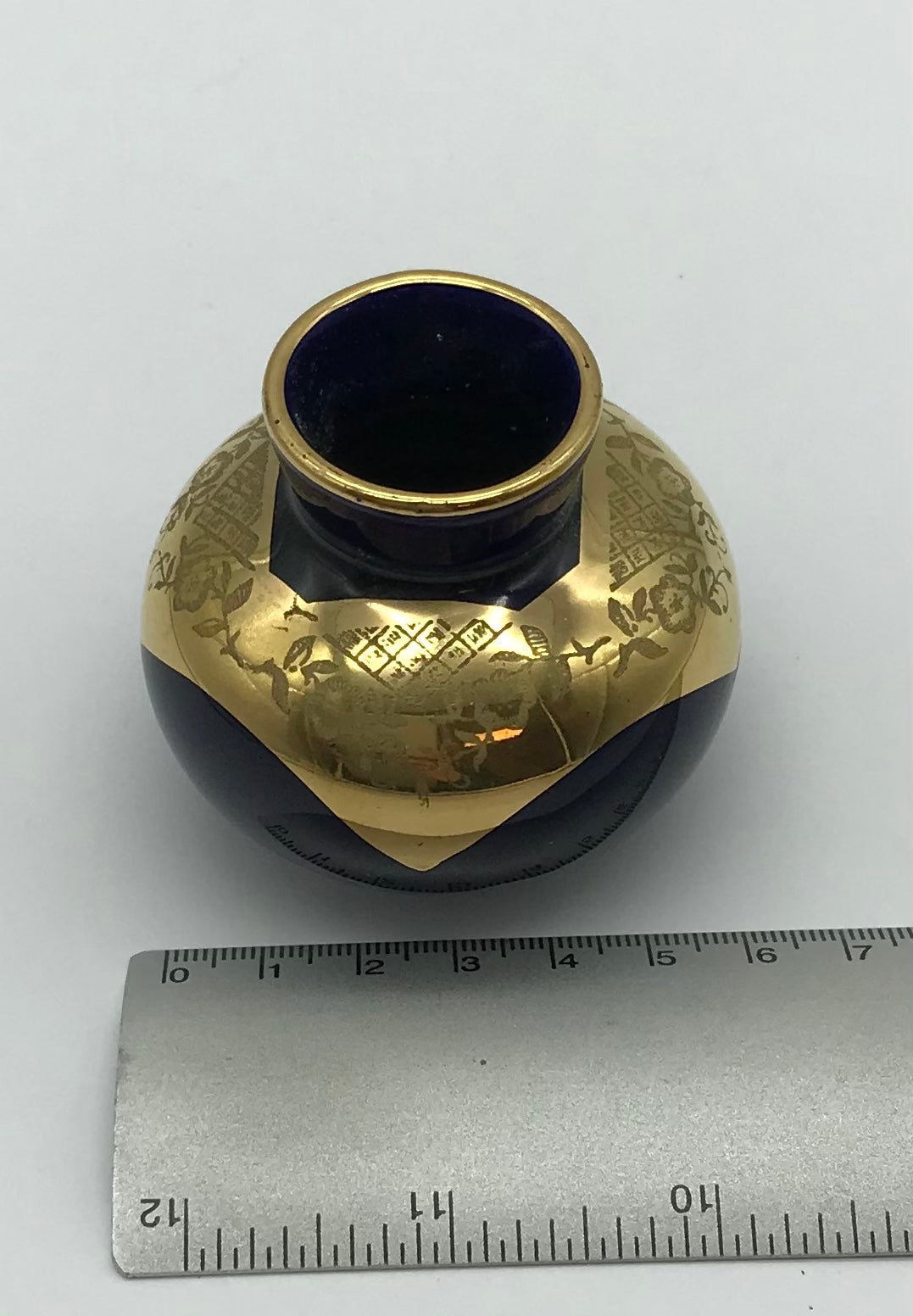 Kleine Vase Dunkelblau Gold Blumen Dekor