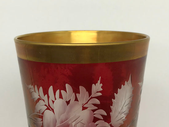 Dekorglas Bleikristall Glas/Vase Rot gefärbt mit Goldrand handgeschliffen, Lieckel