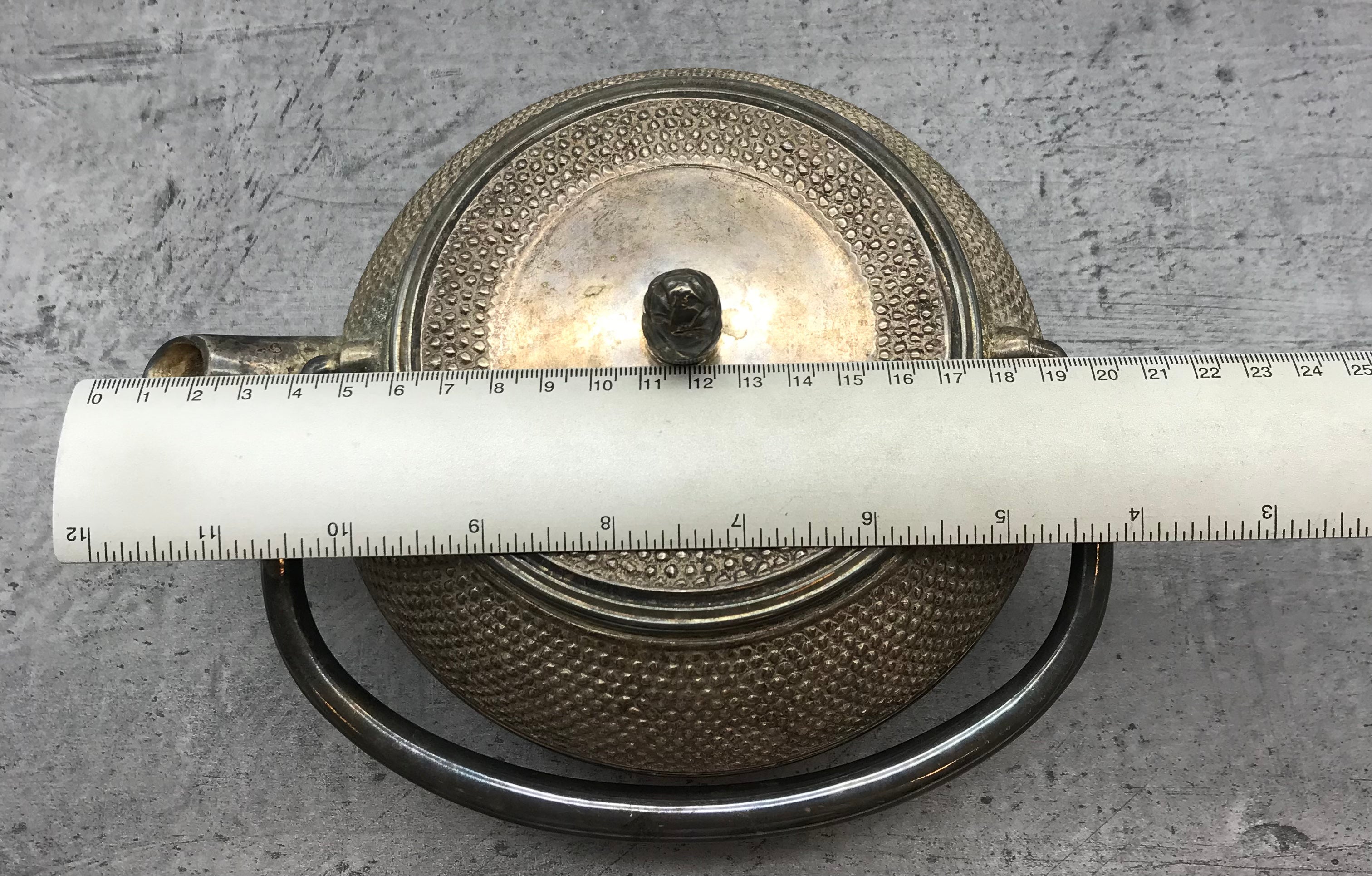 Teekanne mit Henkel, versilbert