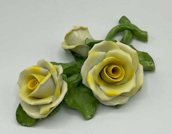 Herend Tischrosen gelb Porzellan, Dekorose Rosenköpfe