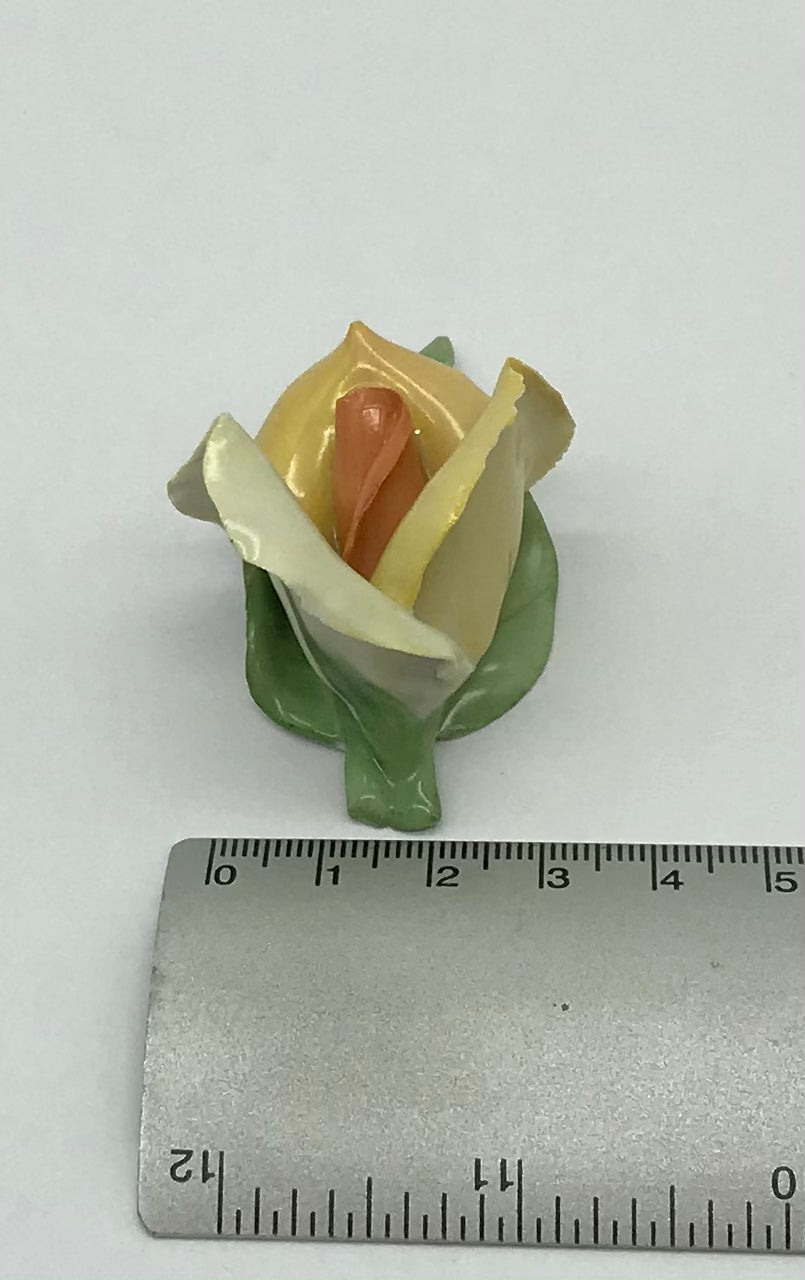 Porzellan Rose Blume Aquincum Budapest handbemalt, gelb