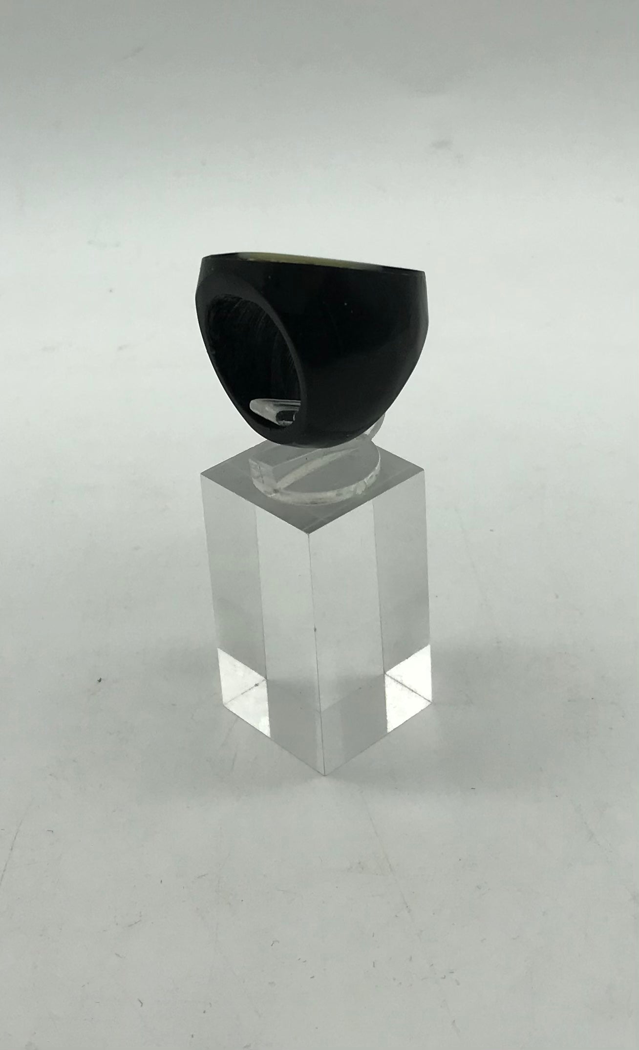 Ring aus Holz - Perlmutt - Handarbeit-gestreift Ringgröße: 17,75 mm
