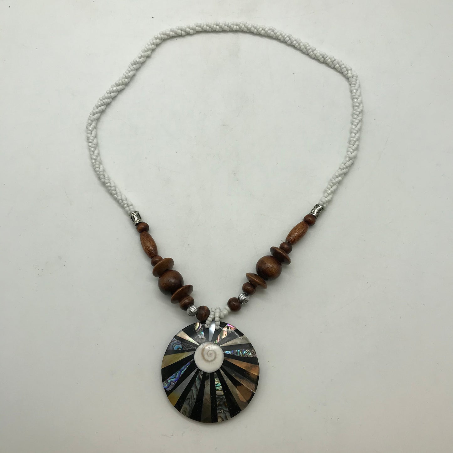 3 x Kette aus Holz,schwarz und weiß, Afrikanischer Look, runde Anhänger, Muschelmotiv