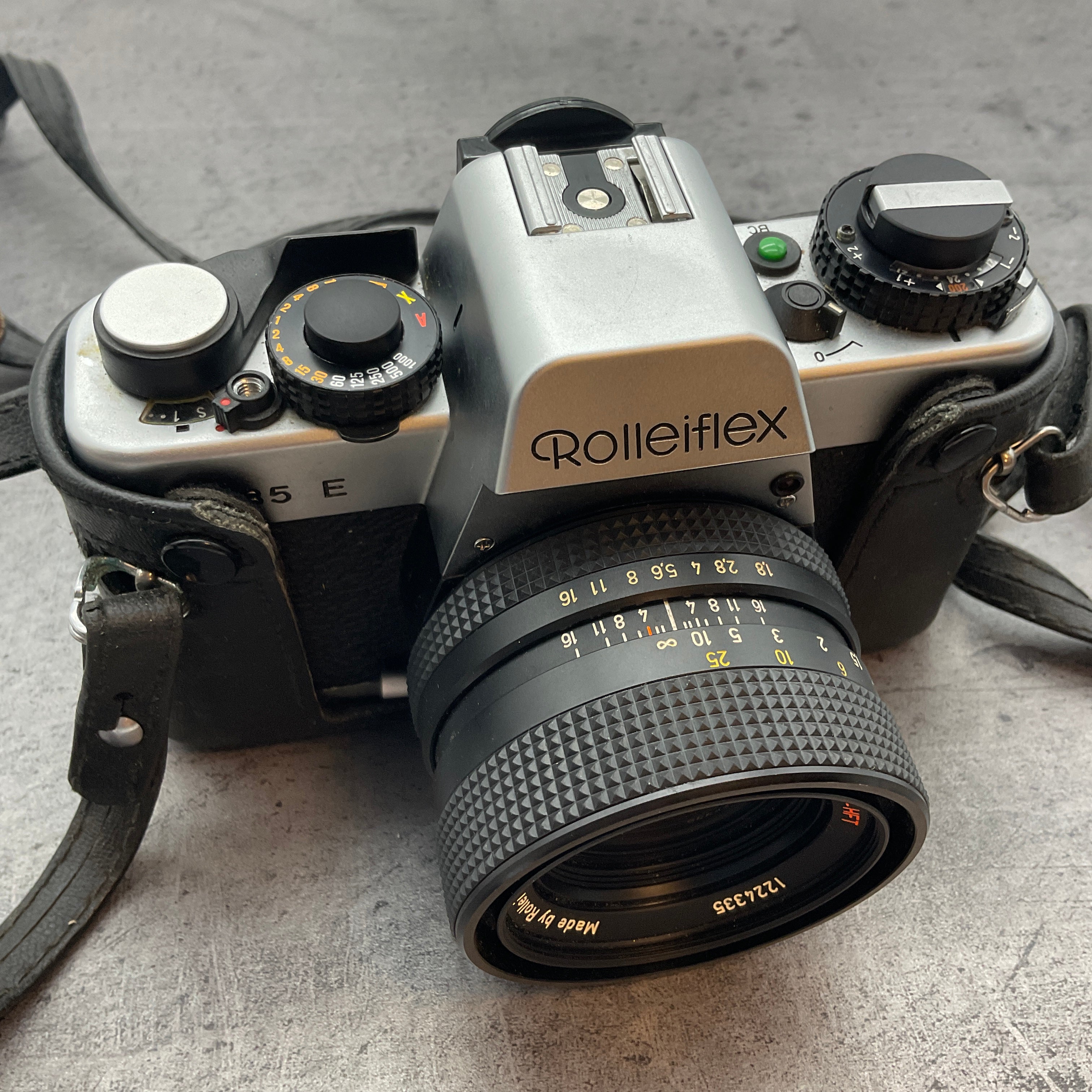 ROLLEIFLEX SL35 mit Rollei-HTF Planar 1.8/50, 1224335 mit Etui