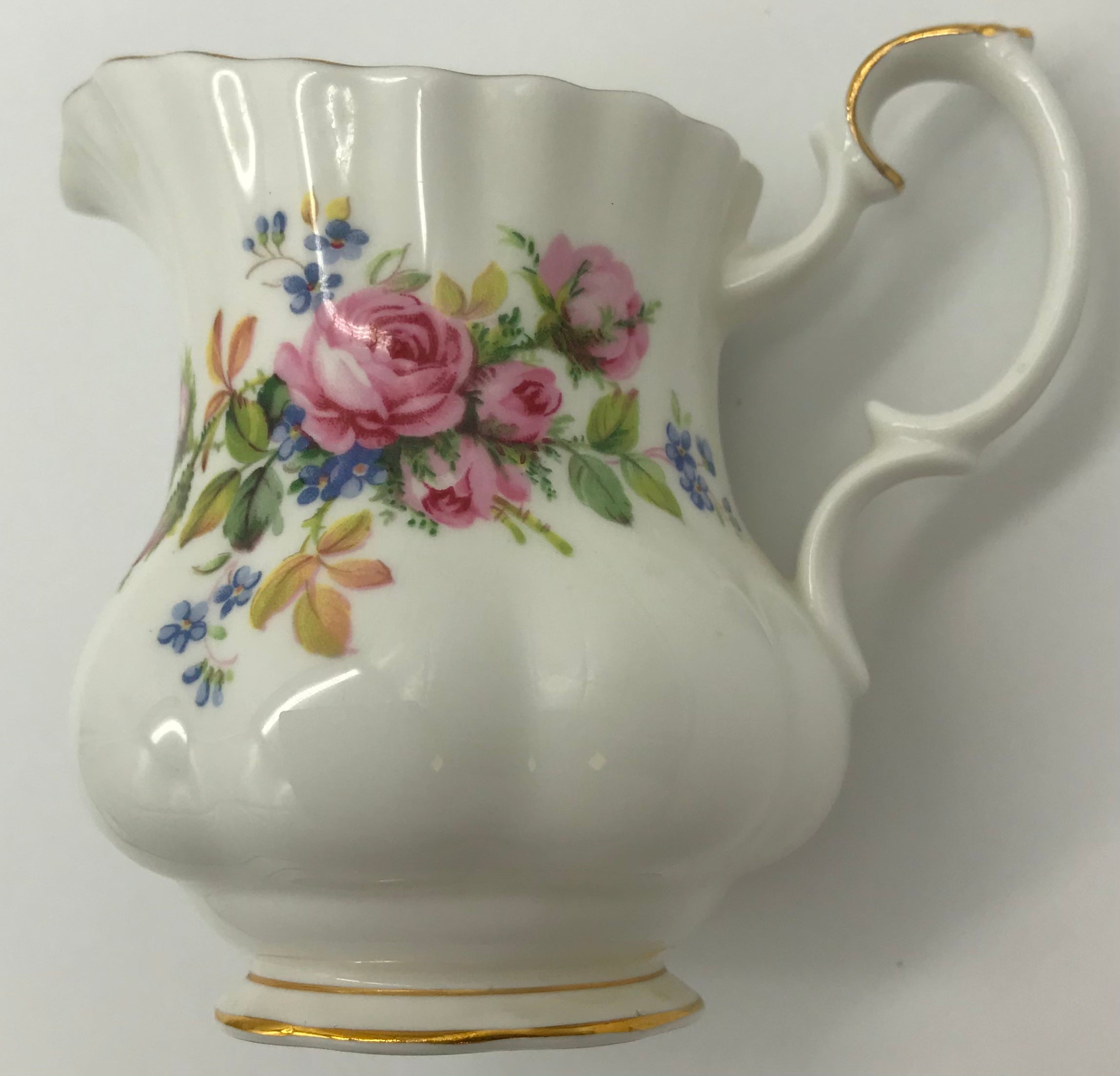 2 x  Royal Albert-Porzellan-Bone China-England-Moss Rose, Milchkännchen