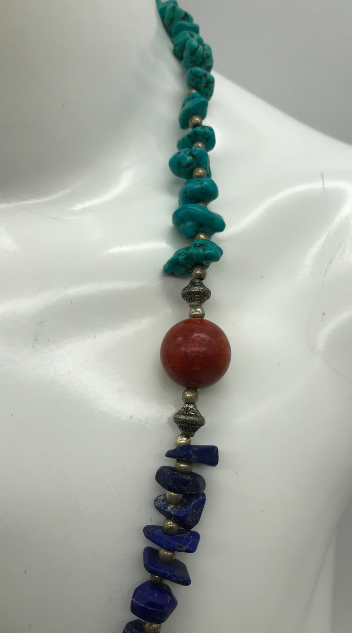 blaue, türkise, rote Modeschmuck Steinkette, mit Silberfarbenen Verschluss,