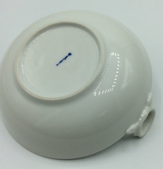 KPM Berlin Ringhenkelschale mit zwei Griffen