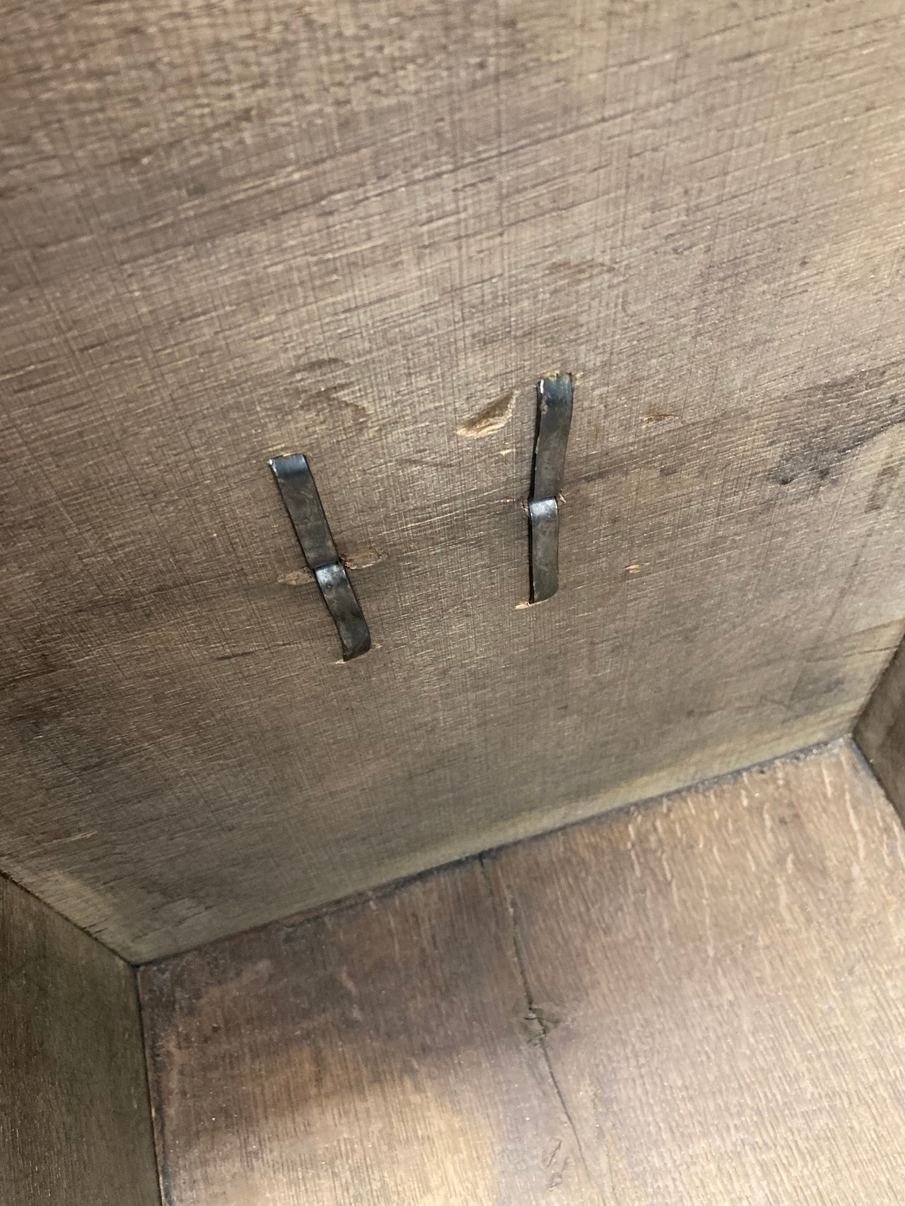 Truhe Eichenholz, Antik, Schnitzereien