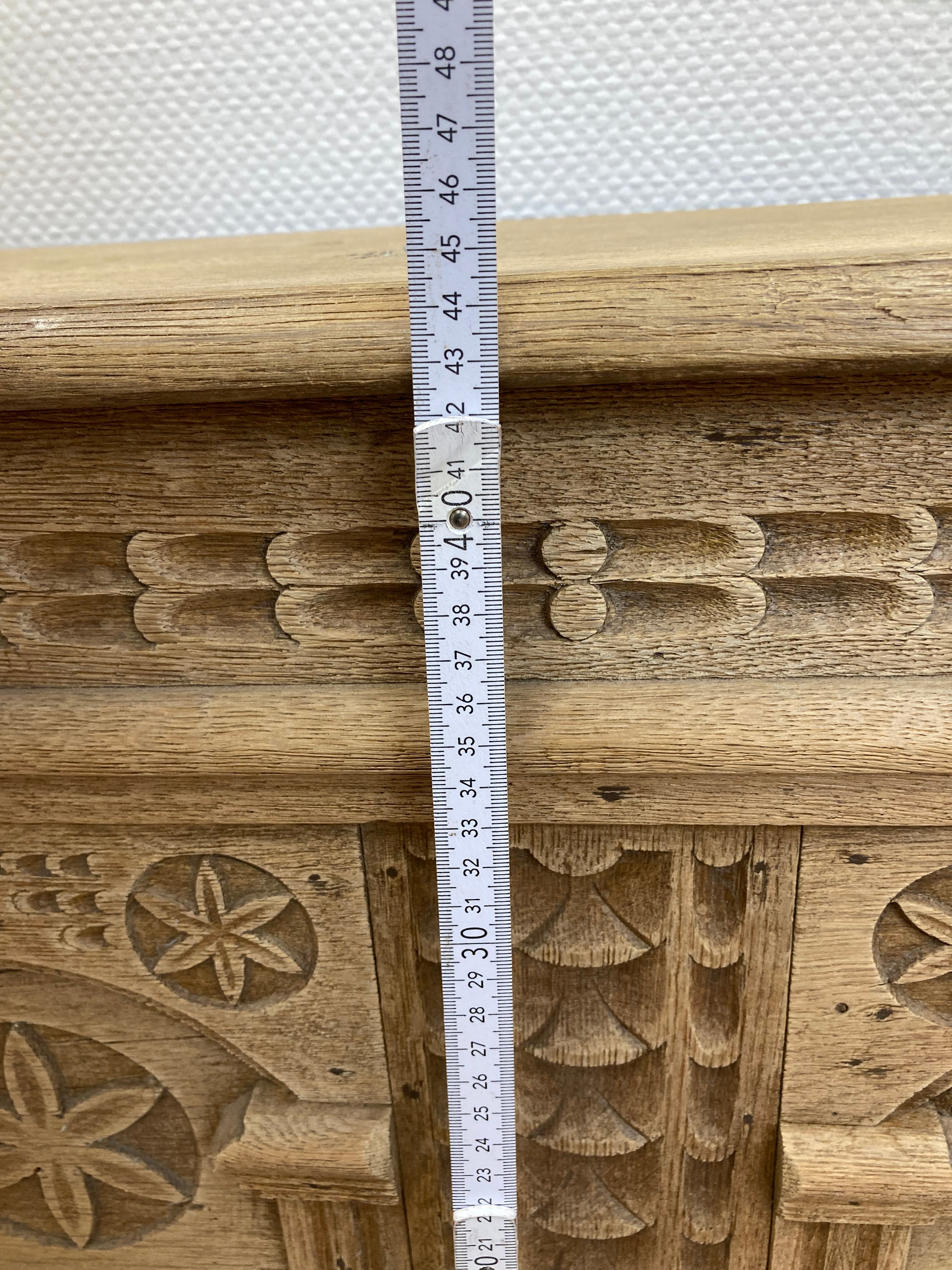 Truhe Eichenholz, Antik, Schnitzereien